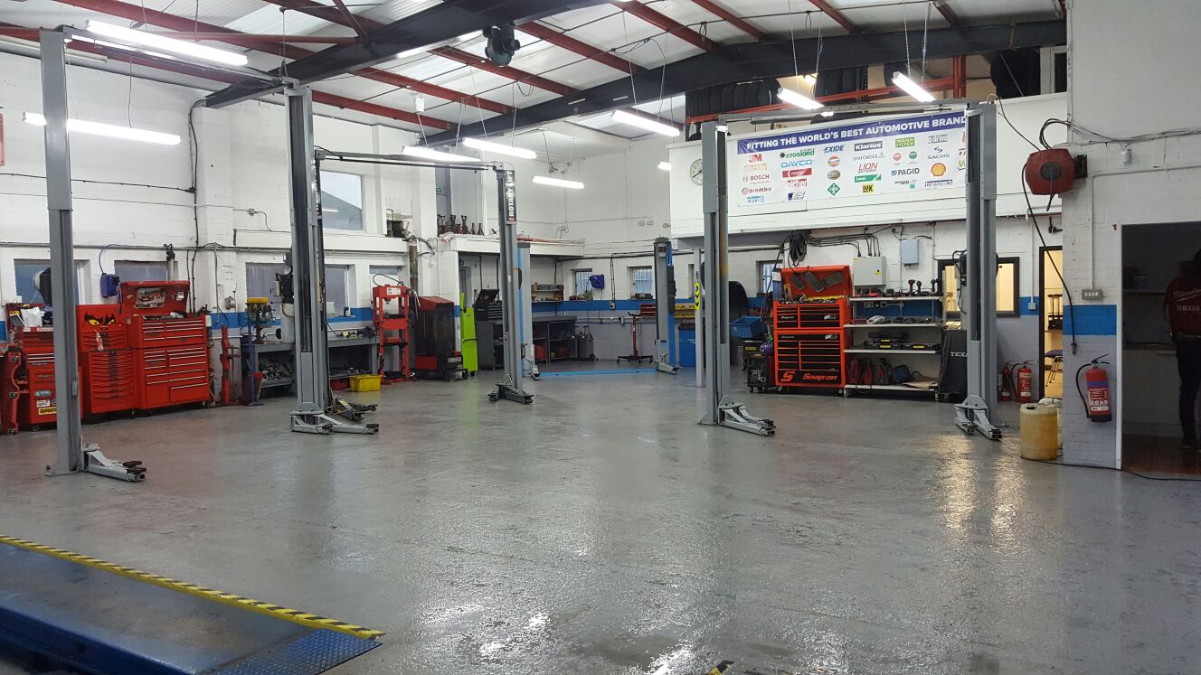 Crawley Autofit MOT in Crawley Car Service & Repair Centre